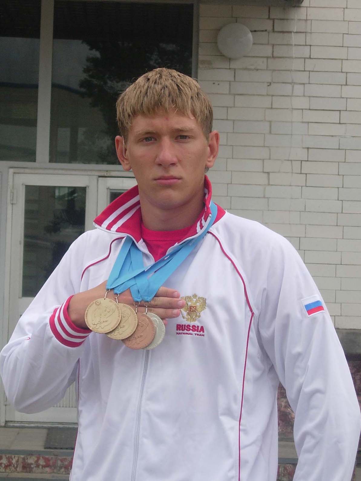 Виталий Оботин, чемпион мира 2011 года по плаванию среди слабослышащих