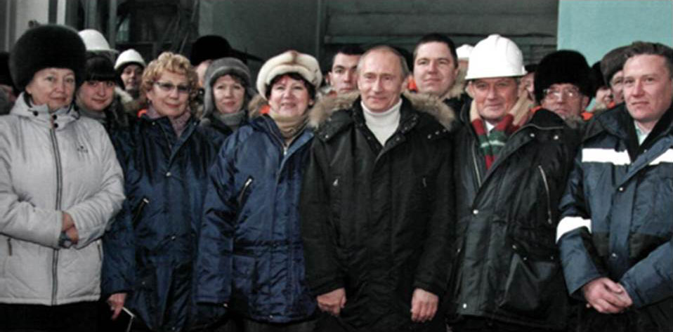 28 ноября 2009 года ДВЗ «Звезда» посетил Председатель Правительства РФ В.В.Путин